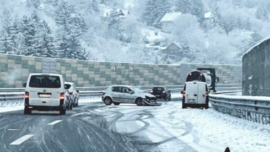 BIHAMK upozorava: Zbog snijega se na planinskim prevojima saobraća usporeno