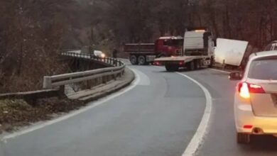 Kamion sletio sa ceste na putu Olovo – Semizovac