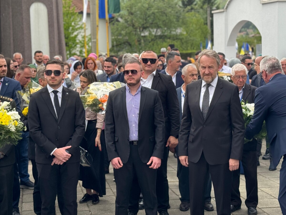 Rusmir Isak, direktor KPZ Zenica, odao počast žrtvama zločina u Ahmiću