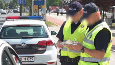 Zašto kazne vozačima kasne pa nekada dođu tek nakon godinu dana?