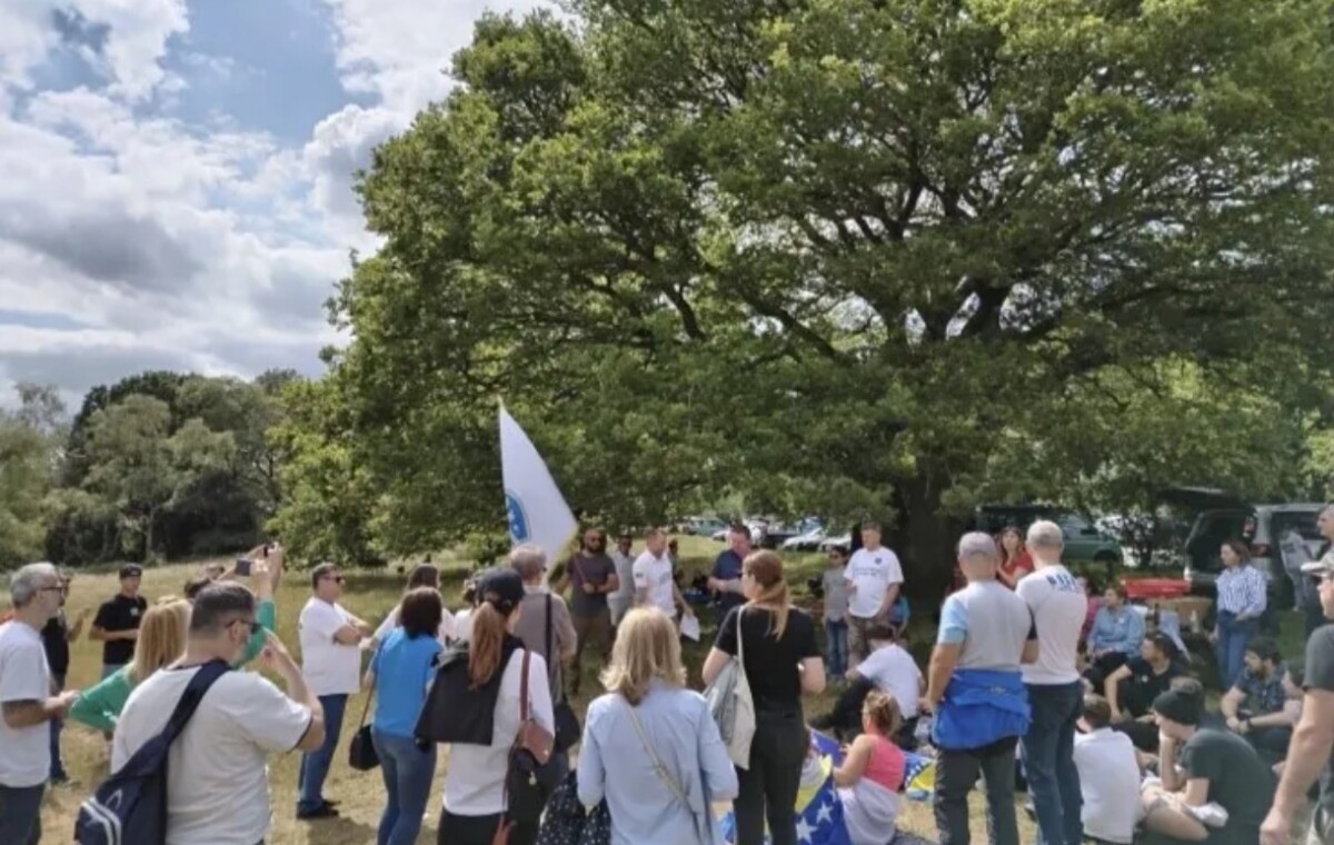 Engleski ‘Marš mira’ za Srebrenicu i BiH: ‘Naše priče su strašne, ali se moraju čuti’