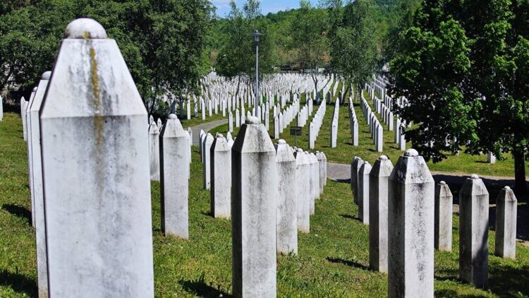 Američka savezna država proglasila 11. juli Danom sjećanja na genocid u Srebrenici