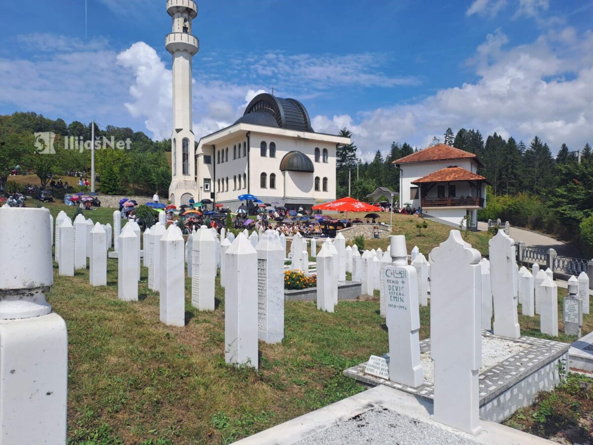 Tradicionalna Šehidska dova u Solunu kod Olova