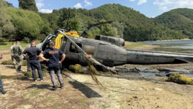 Helikopter OSBiH izvučen iz Jablaničkog jezera