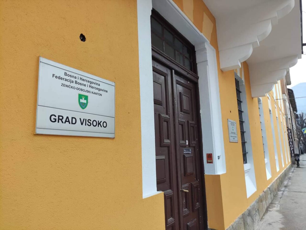 Gradonačelnik Ganić proglasio Dan žalosti u Visokom