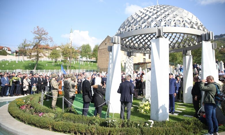 Na mezarju Kovači obilježena 21 godina od smrti Alije Izetbegovića