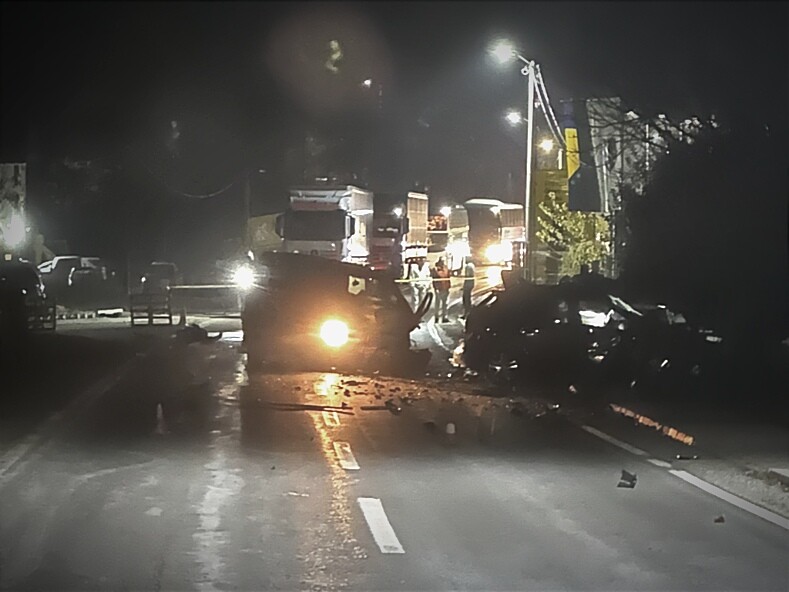 Teška nesreća kod Olova: Od siline udarca automobil uništen do neprepoznatljivosti