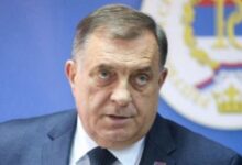 Dodik traži način da mladići iz RS služe vojsku u Srbiji