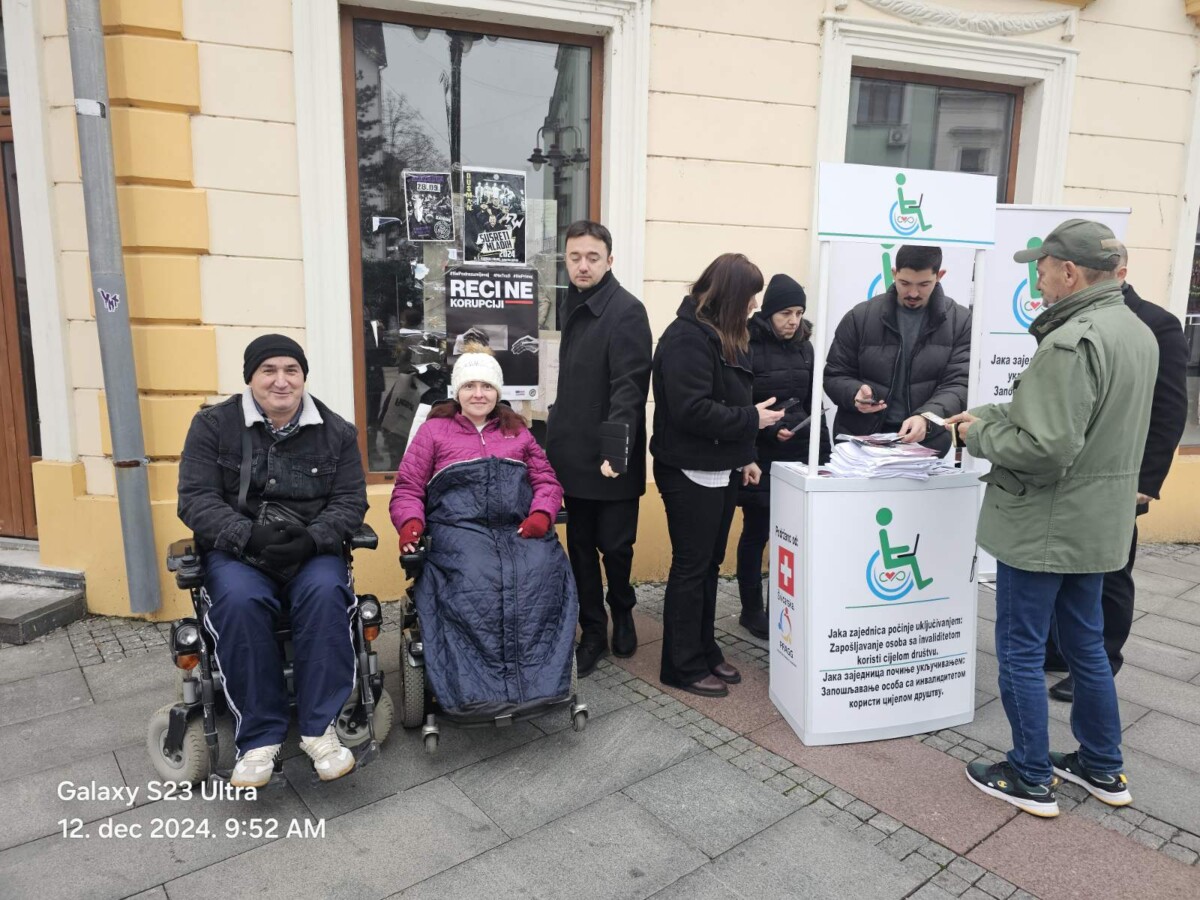 Ulična akcija za podršku zapošljavanju osoba sa invaliditetom: Zajedno za jednakost! Udruženje građana „Vjera&nada“ Brčko