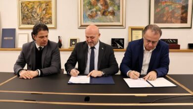 Povećane plaće državnim službenicima u FBiH!