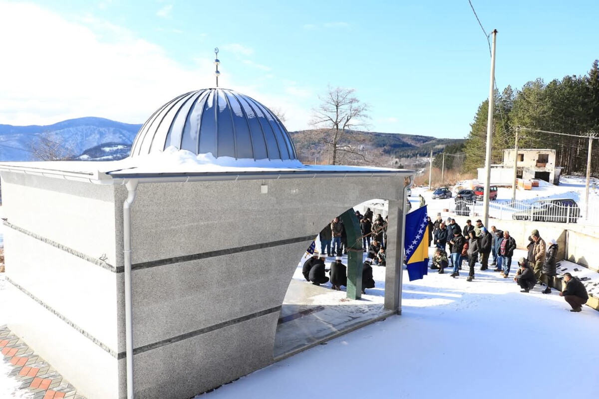 Saopćenje za javnost Udruženja “Preživjeli genocida 11. juli ‘95.” povodom skrnavljenja šehidskog mezarja u selu Kragljivoda