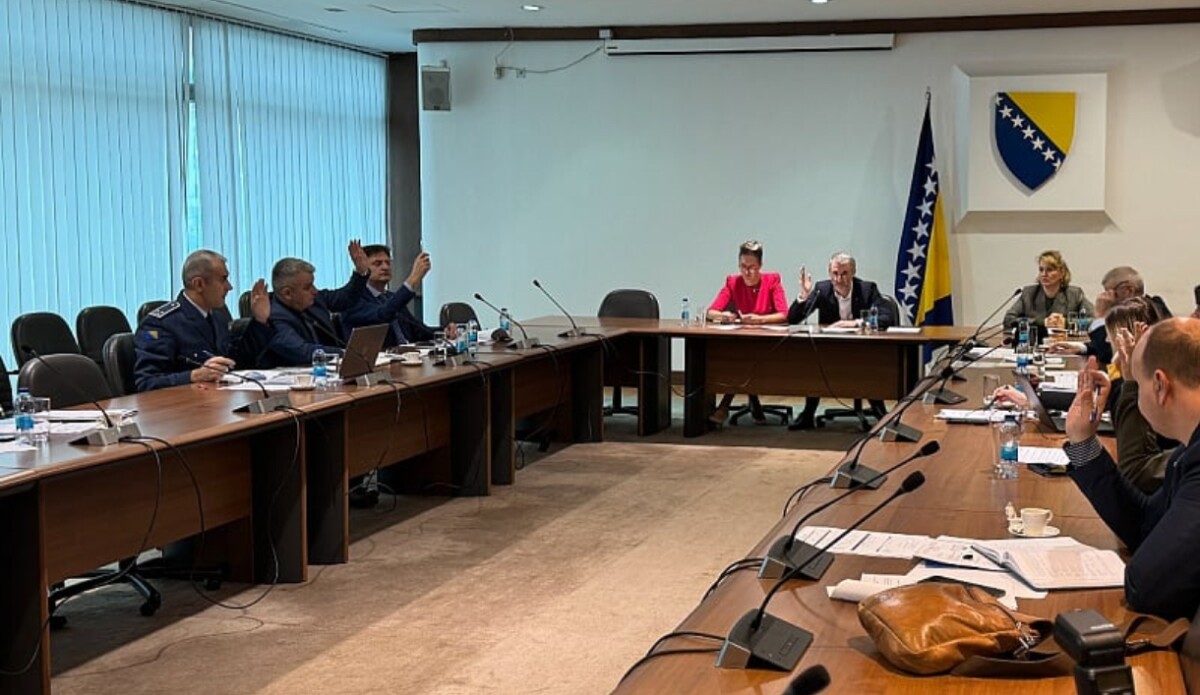 Forto upozorio: “Postoji ozbiljan rizik da naši aerodromi izgube licence za rad”