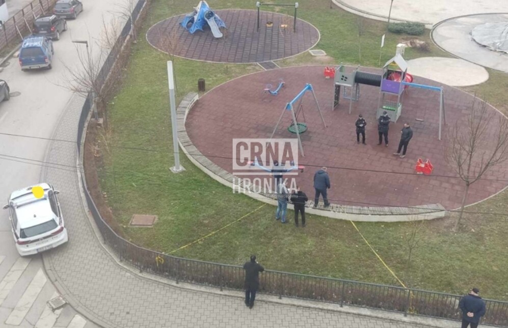 Neko odbacio neispravnu bombu u dječije igralište u Vogošći