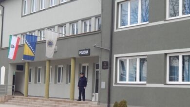 Incident u Visokom: Majstor im radio na kući, a oni mu oduzeli automobil