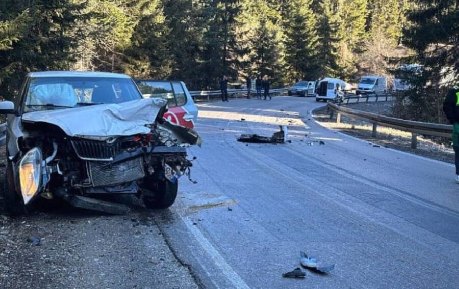 Saobraćajna nesreća kod Olova, potpuno obustavljen saobraćaj