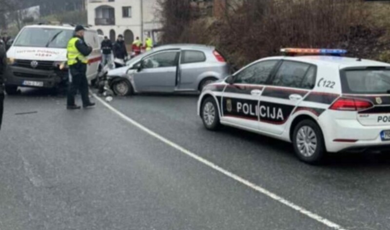 Vozilo Hitne pomoći iz Ilijaša krenulo na intervenciju u mjestu Gora pa doživjelo nesreću na Staroj cesti