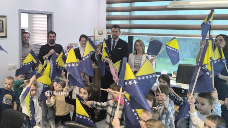 FOTO: Posjeta djece Vrtića “Ilijaš” općinskom načelniku: Djeca su dio zajednice i budućnost općine Ilijaš