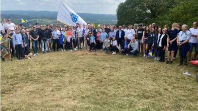 Organizovan “Marš Mira Guildford 2025” u čast žrtvama genocida u Srebrenici