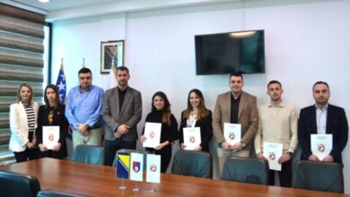 Potpisani ugovori o stipendiranju za osam ilijaških doktoranata