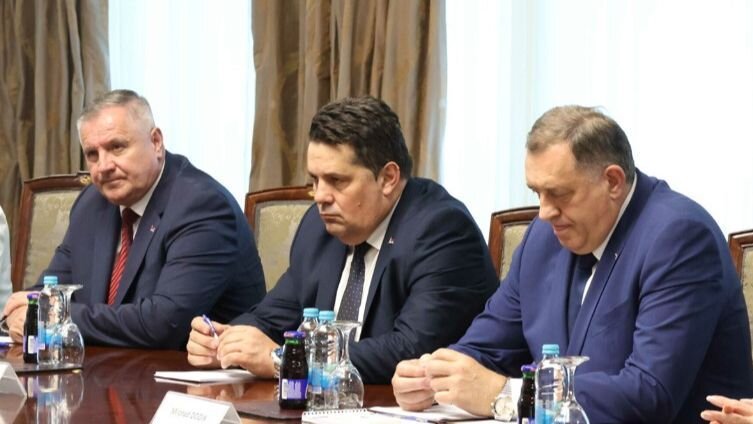 Raspisana centralna potjernica za Dodikom, Viškovićem i Stevandićem