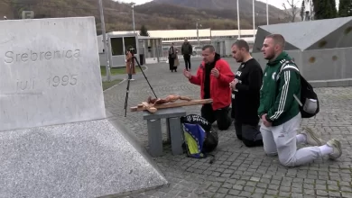 Josip Jelinić u Potočarima se poklonio žrtvama genocida