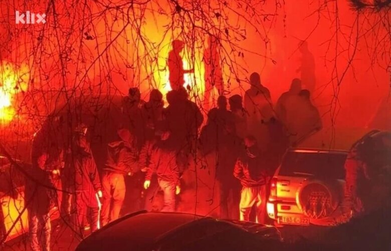 Sarajevo: Više osoba nasrnulo na muškarca, razbježali se kad je došla policija