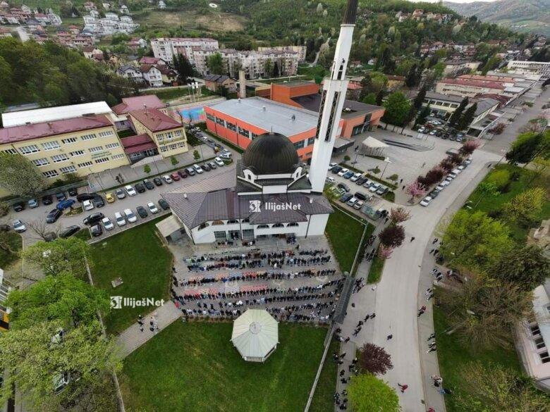 Muslimani proslavljaju Ramazanski bajram