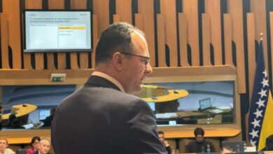 Softić poručio Špiriću: Možemo jedino fizički da vas uklonimo