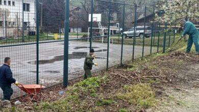 Brza reakcija nadležnih: Očišćen prostor oko igrališta u MZ Stari Ilijaš