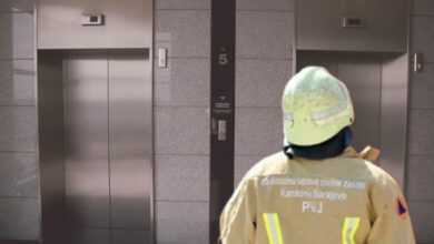 Mladić propao kroz okno lifta na fakultetu u Sarajevu