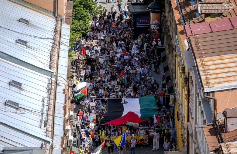 Protestnom šetnjom za Palestinu u Sarajevu osuđeni brutalni izraelski napadi na Gazu