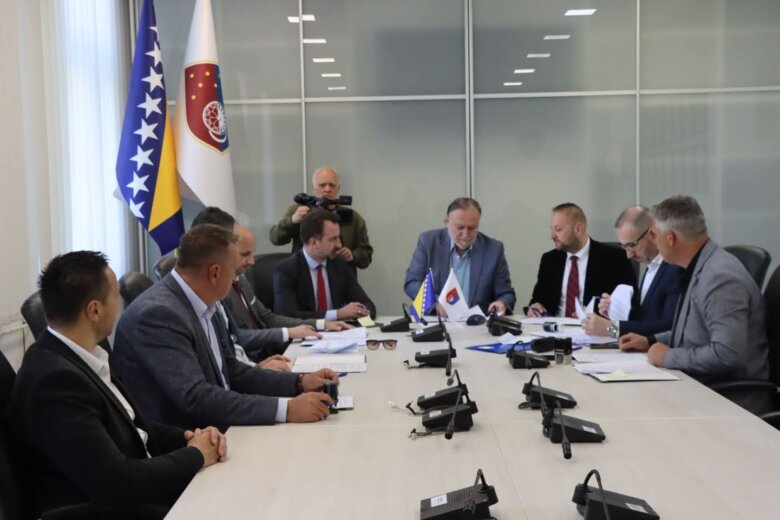 Ministar Pandurević: Za unapređenje komunalnih usluga i kvalitetniji život građana KS 22 miliona KM