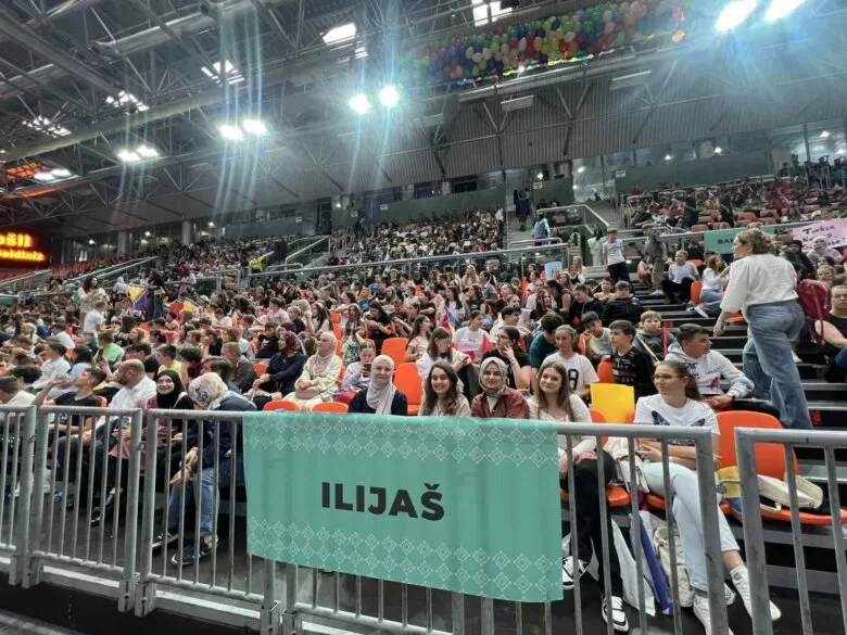 Općina Ilijaš podržala odlazak učenika na 12. “Dječiji festiva” u Zenici
