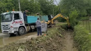 FOTO: Sanacija puteva i čišćenje potoka u Mjesnoj zajednici Luka kod Ilijaša