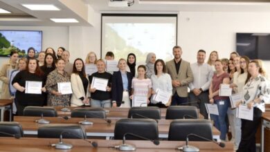 Općina Ilijaš i CEI Nahla: Dodijeljeni certifikati za 33 polaznice kursa rada na računaru