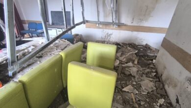 Urušen plafon u prostorijama Udruženja Zlatne ruke: Članice nemaju uslove za rad