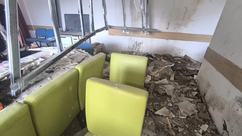 Urušen plafon u prostorijama Udruženja Zlatne ruke: Članice nemaju uslove za rad