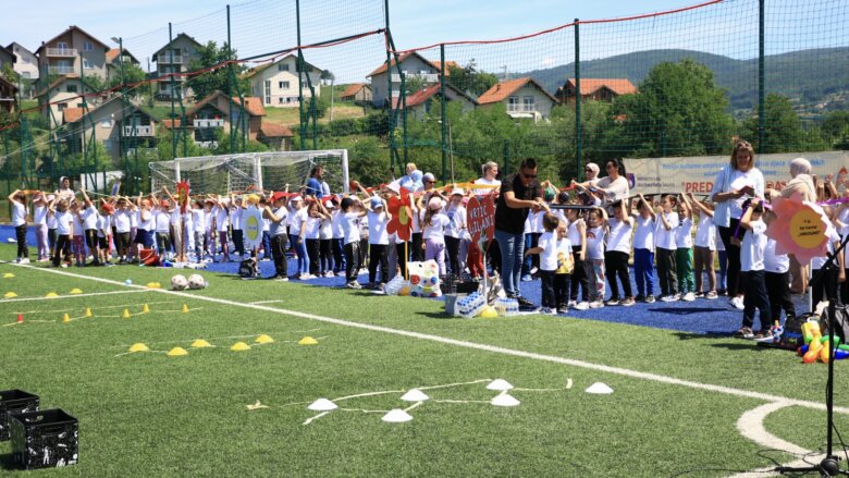 “Predškolski dani” na Gradskom stadionu Ilijaš: Manifestacija “Hodaj pravo, budi zdravo”
