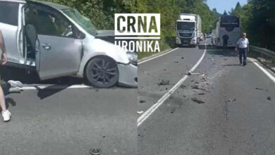 Teška saobraćajna nezgoda kod Semizovca: Dvije osobe povrijeđene, saobraćaj obustavljen