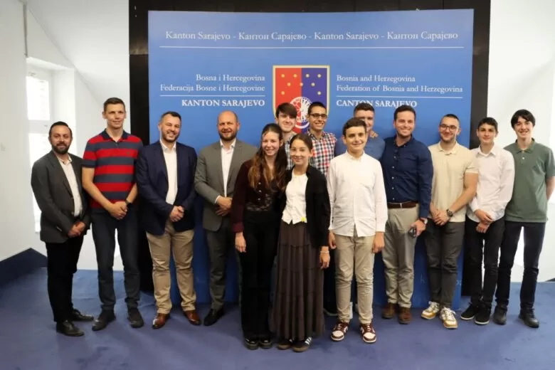Podrška izvrsnosti: Dodijeljena sredstva za učešće mladih matematičara iz Kantona Sarajevo na međunarodnim takmičenjima