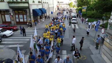 Održan svečani defile ulicama Sarajeva “Mladi na putu života”