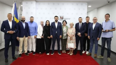 Sastanak na Ilidži: Zastupnici sa svih nivoa vlasti za zatvaranje kampa u Blažuju