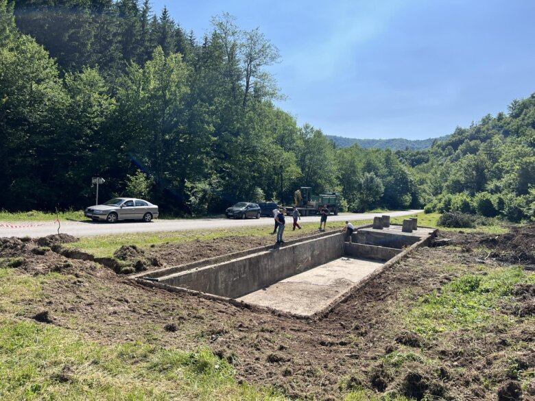 Aktivisti u Srednjem kod Ilijaša vraćaju sjaj naselju: Očišćena Lepa luka