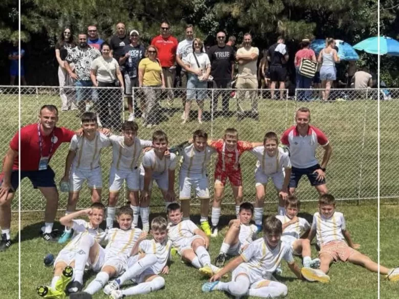 Škola fudbala Tempo iz Ilijaša: Ponos Bosne i Hercegovine na Dragan Mance Kupu u Beogradu!