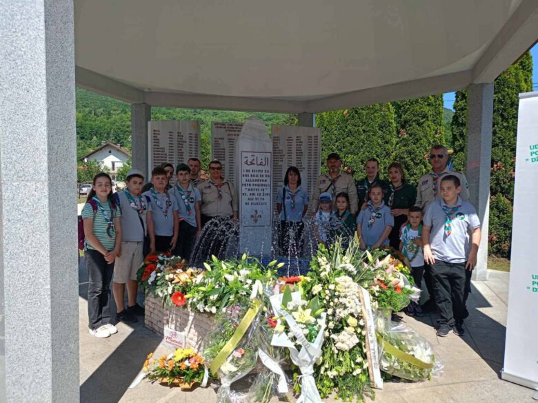 Izviđači “Rakovica 9” odali počast žrtvama zločina u Han Ploči