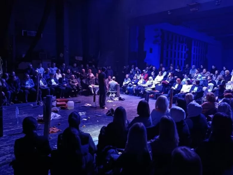 Predstava “Srebrne suze: Sjećanja u tišini 30 godina poslije” gostuje u više gradova u BiH