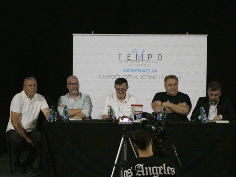 Promocija knjige “Srebrenica u krvi” u Vogošći: Potresno sjećanje na stradanje i herojstvo