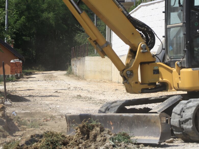 Počela sanacija 144 metra puta u lješevskom naselju Lug