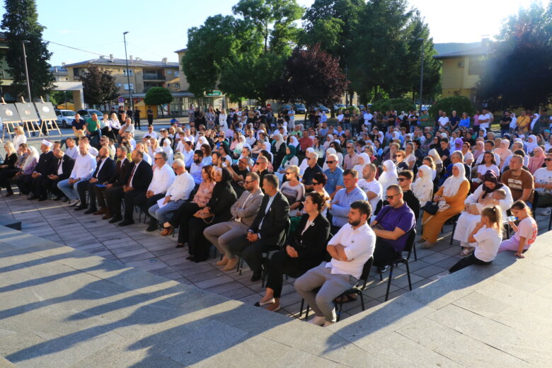 U Ilijašu održana Akademija povodom obilježavanja 30. godišnjice genocida u Srebrenici