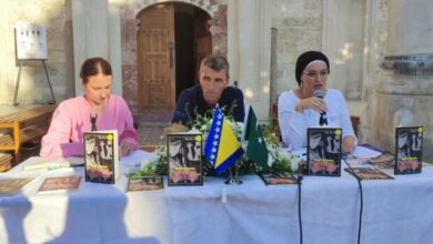 U haremu Ferhadija džamije u Banja Luci upriličena promocija knjige “Maloljetnik na putu smrti” autora Hasiba Suljića